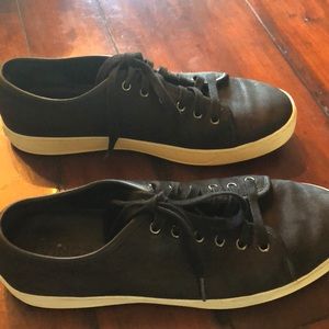 Men’s VINCE black leather sneakers
